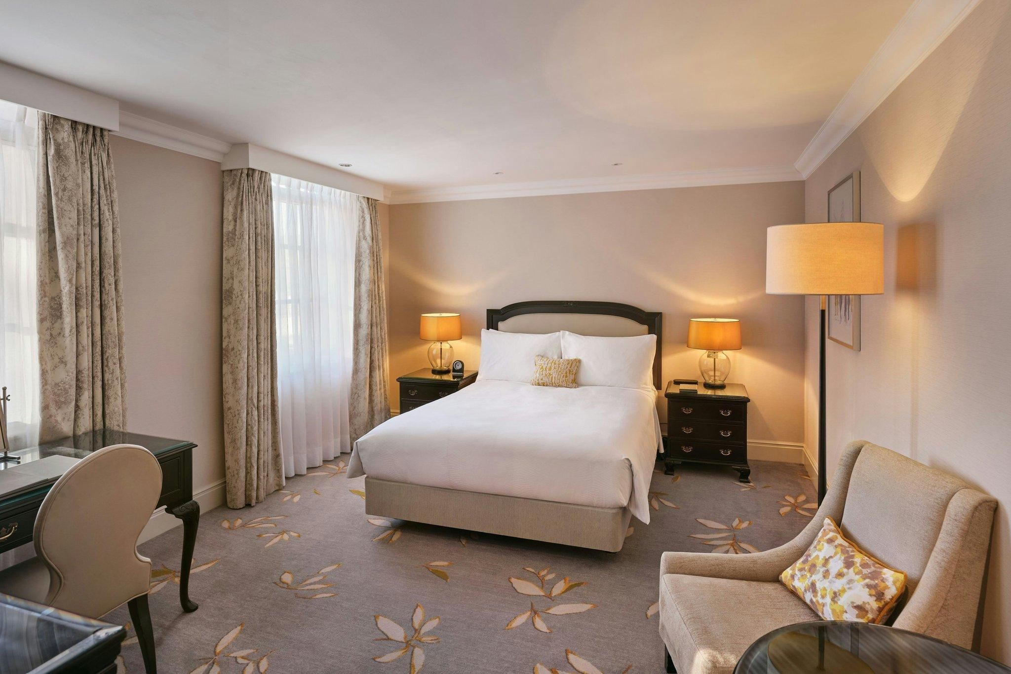 Superior Room, Guest room, 1 King