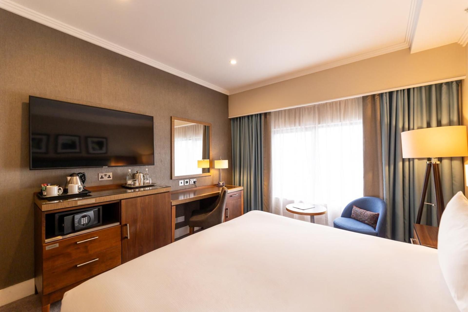 undefined DoubleTree by Hilton London Victoria 7