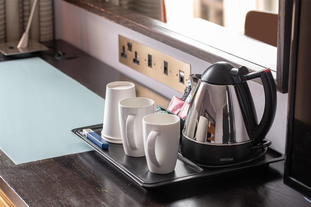 Hilton London Kensington Twin Hilton Guest Room 6