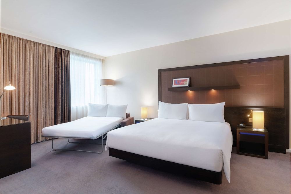 undefined Hilton London Canary Wharf 6