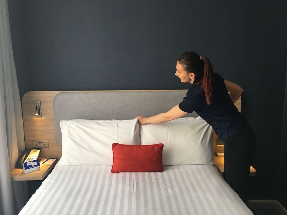 Holiday Inn Express London Victoria by IHG Standard Room, 1 Double Bed 2