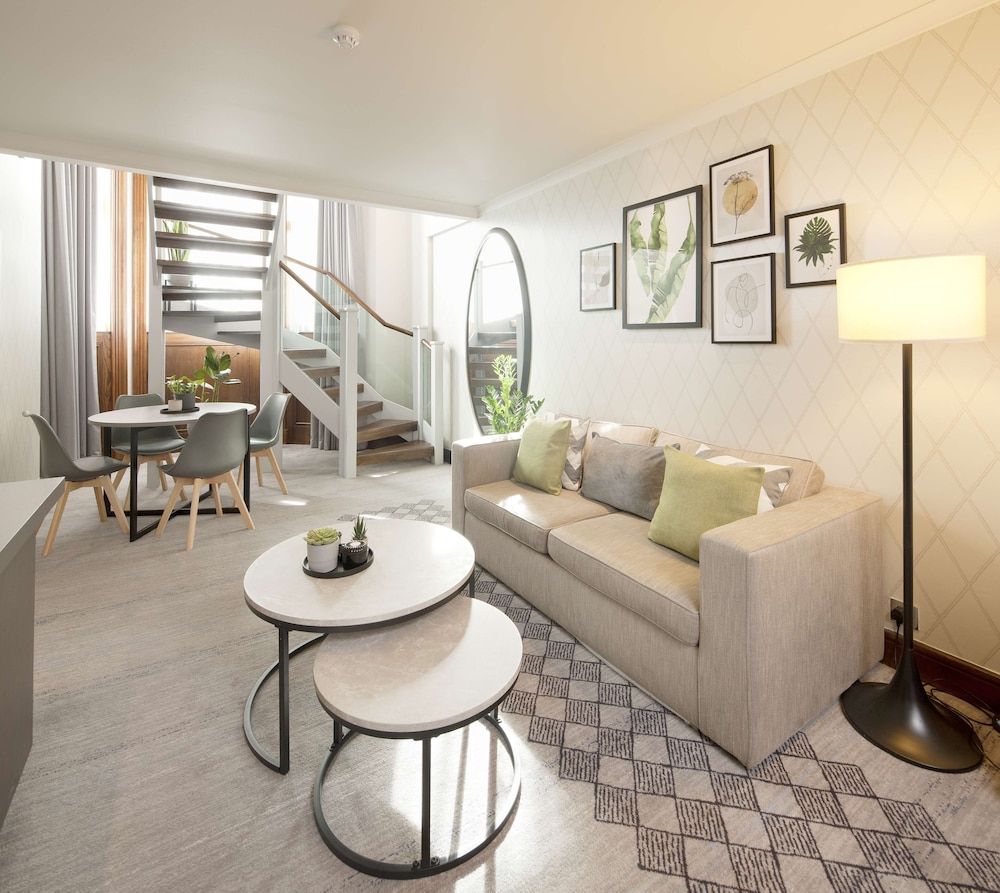 undefined DoubleTree by Hilton London Kensington 3