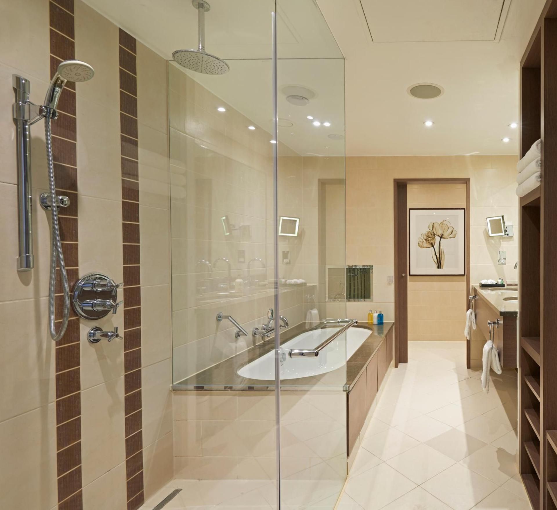 Premium Suite with Balcony 