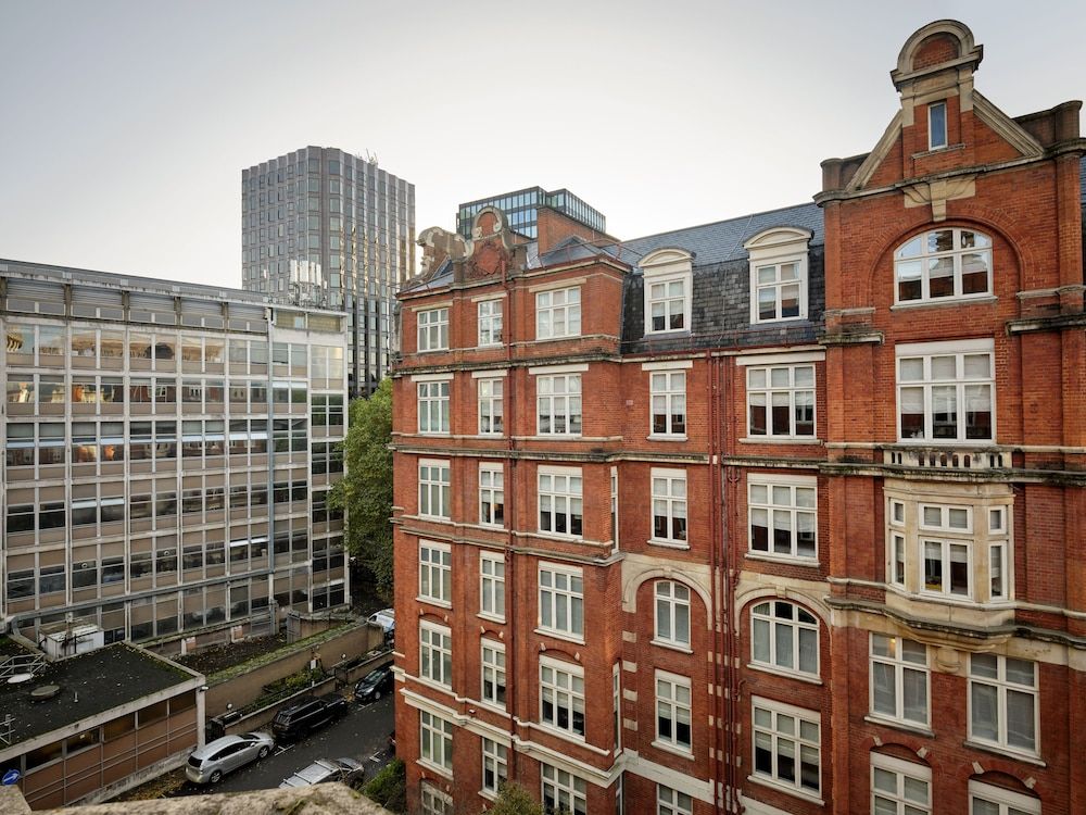 undefined St. Ermins Hotel, Autograph Collection 9