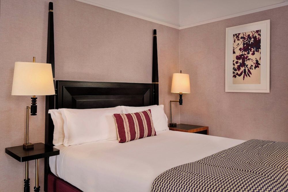 St. Ermins Hotel, Autograph Collection Room, 1 Queen Bed