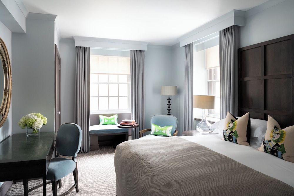 Deluxe Room, 1 King Bed