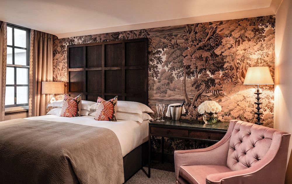 The Bloomsbury Classic Room, 1 King Bed 5