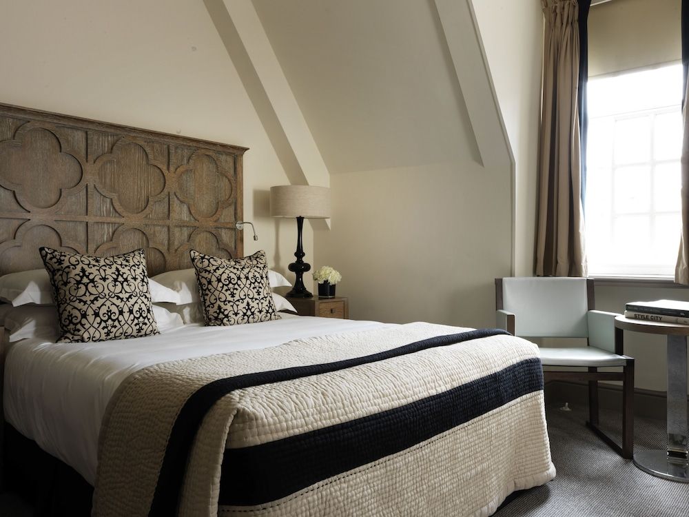 undefined The Bloomsbury 6