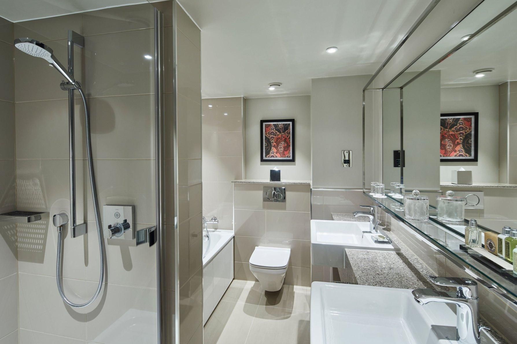 Suite, Executive lounge access, Suite, 2 King, Sofa bed