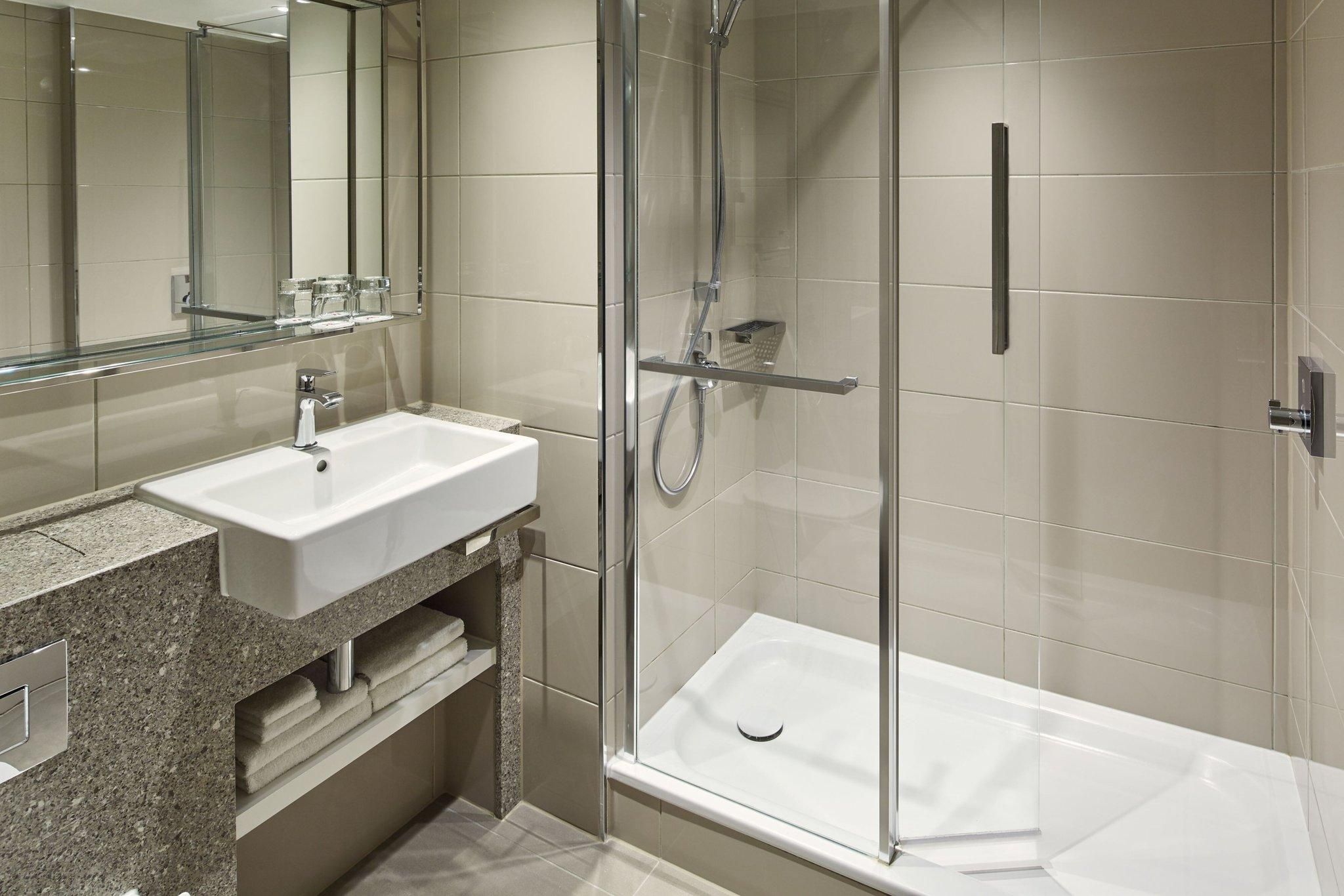 Junior Suite, M Club lounge access, Junior Suite, 1 King, High floor, Terrace