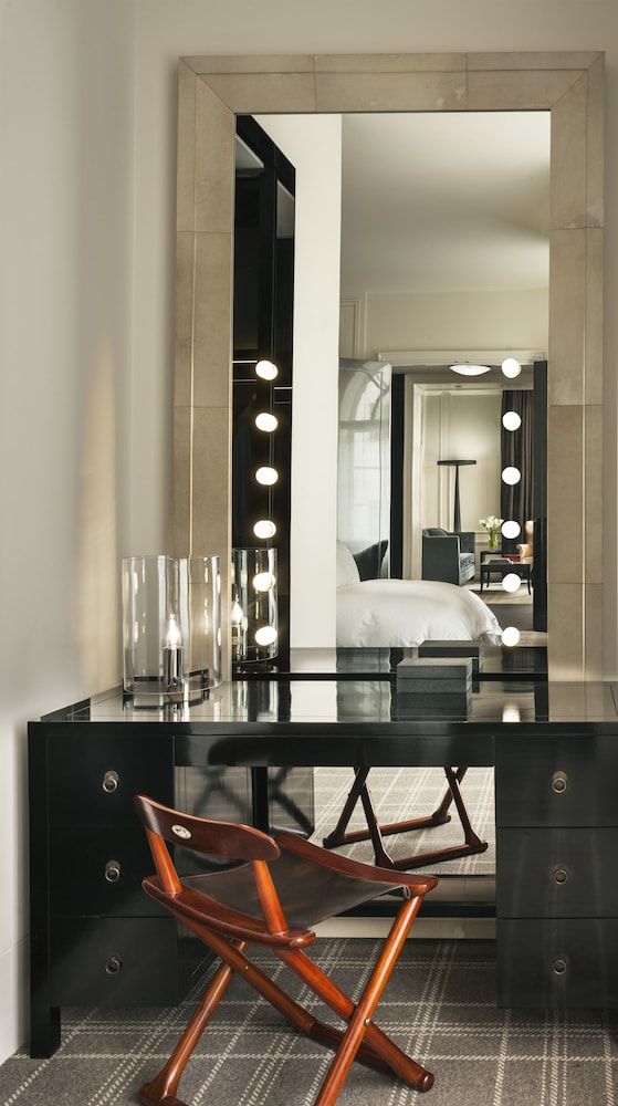 undefined Rosewood London 9