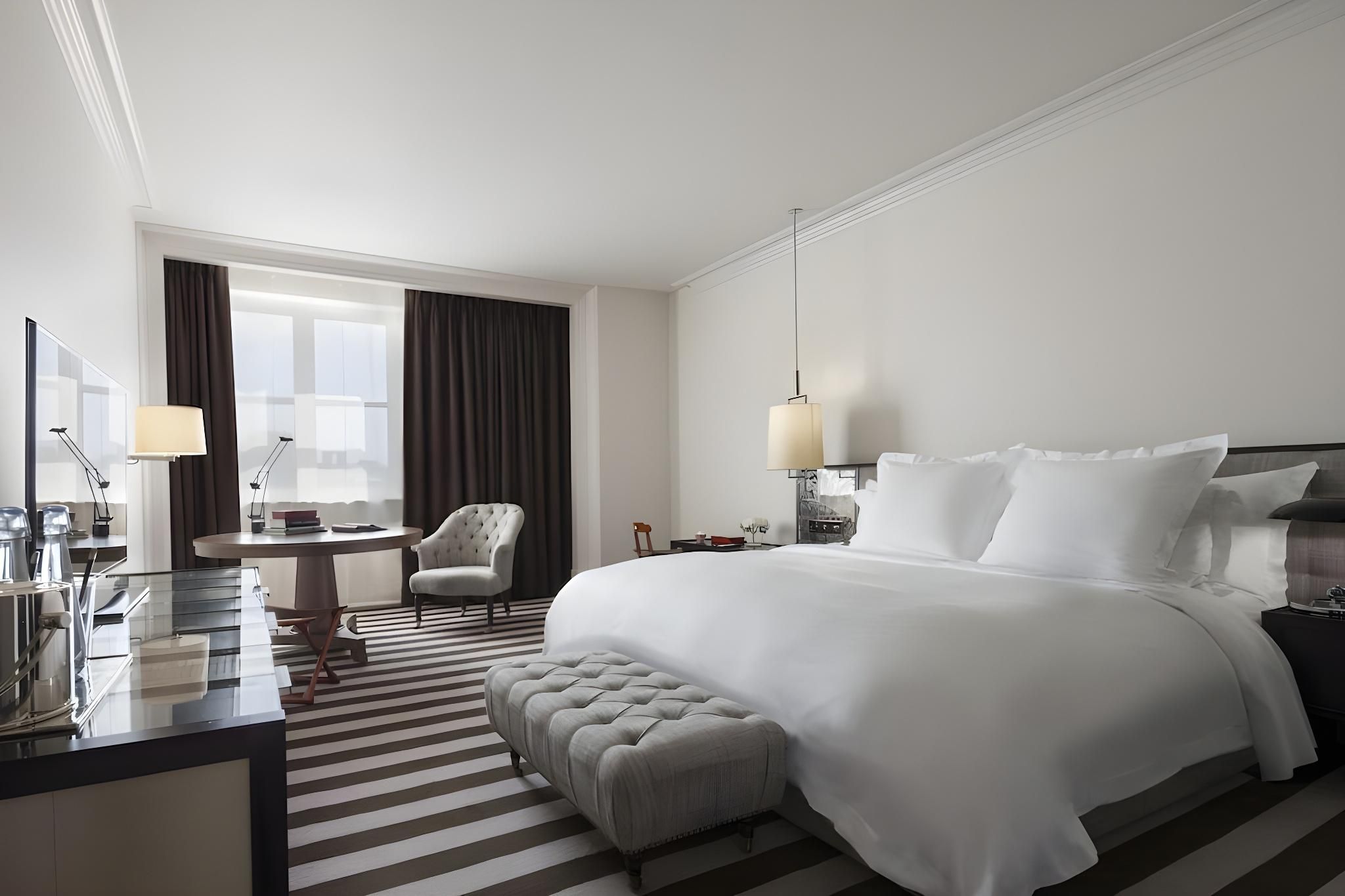 Grand Premier King Room