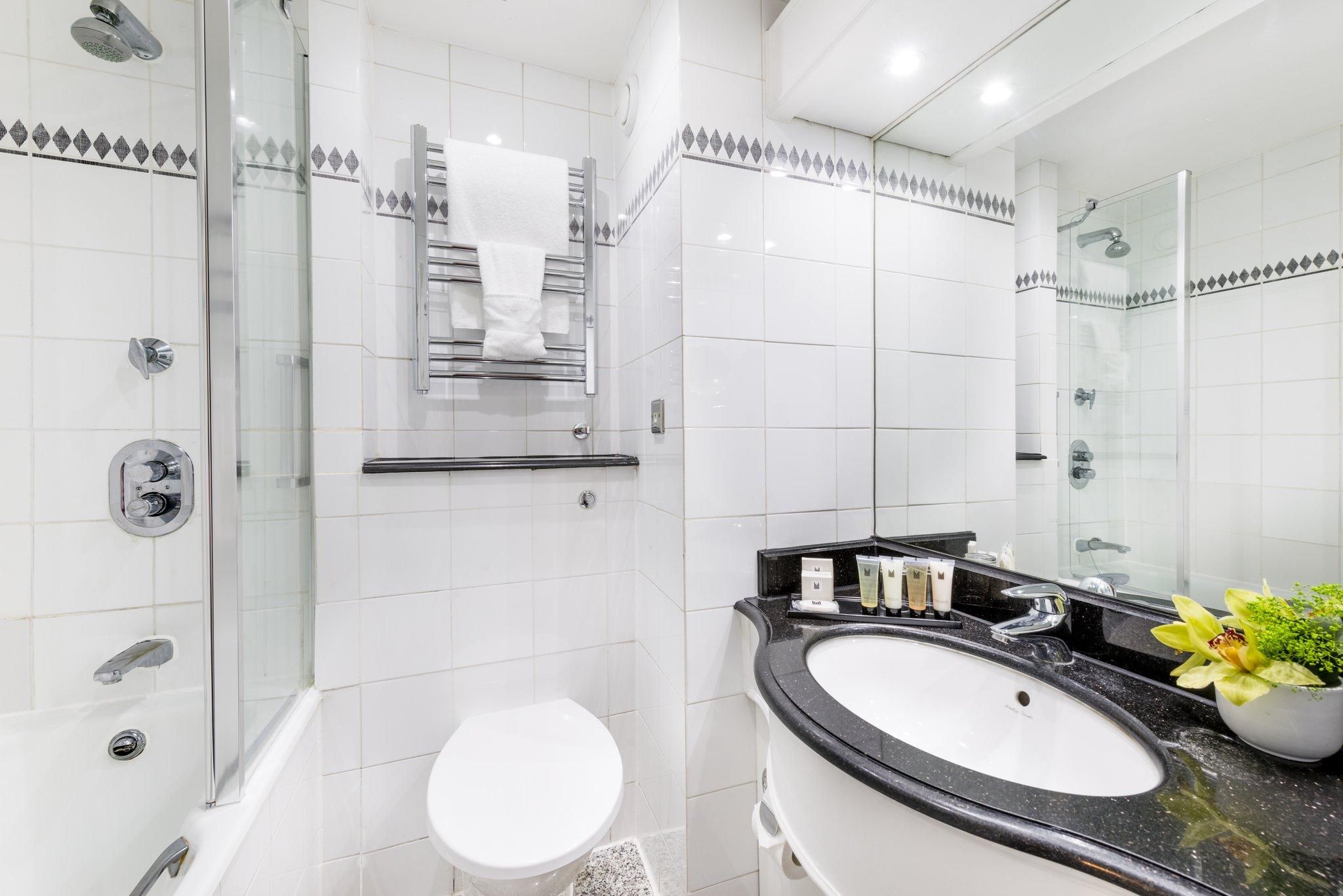 Millennium Hotel London Knightsbridge Standard Double Room 2