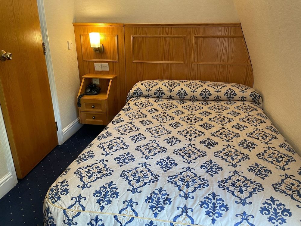 undefined Olympic House Hotel