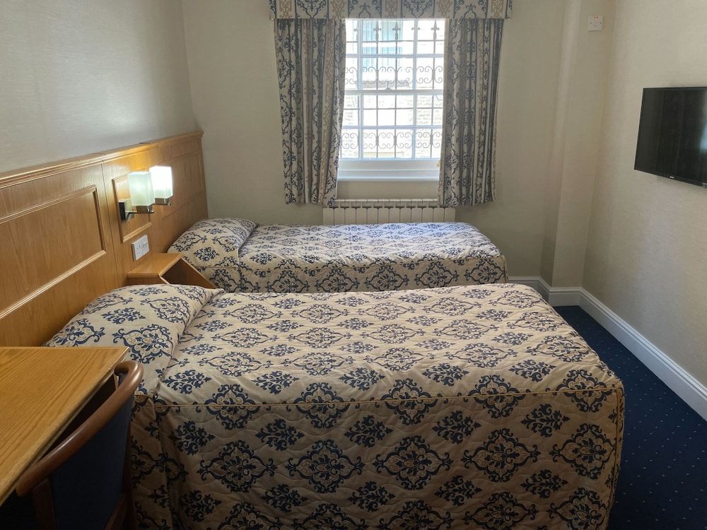 undefined Olympic House Hotel 5