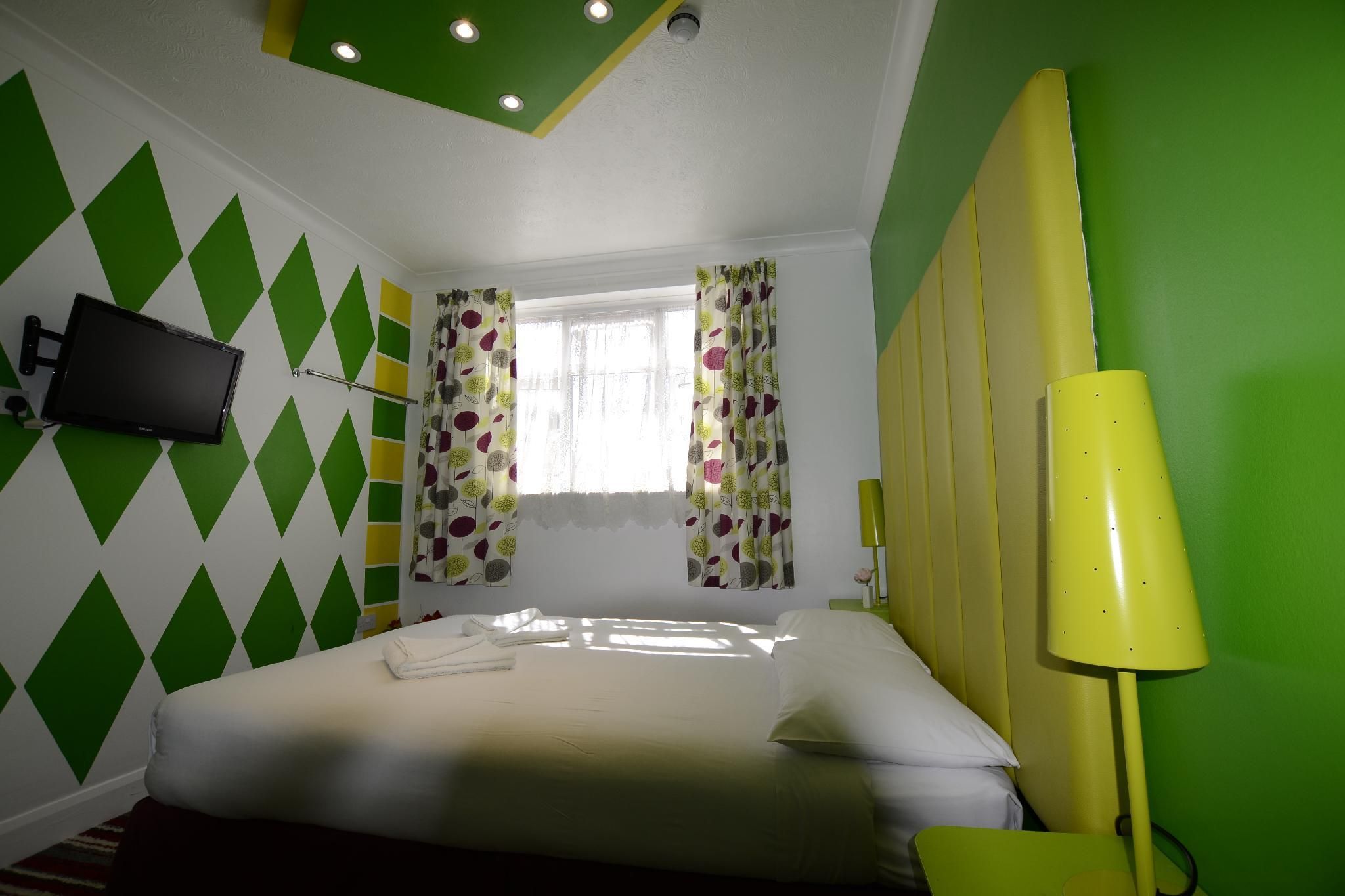 Park Hotel Ilford Single 2