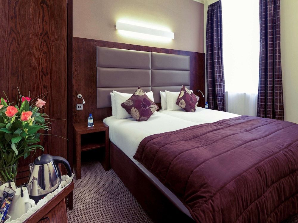 undefined Mercure London Paddington 4