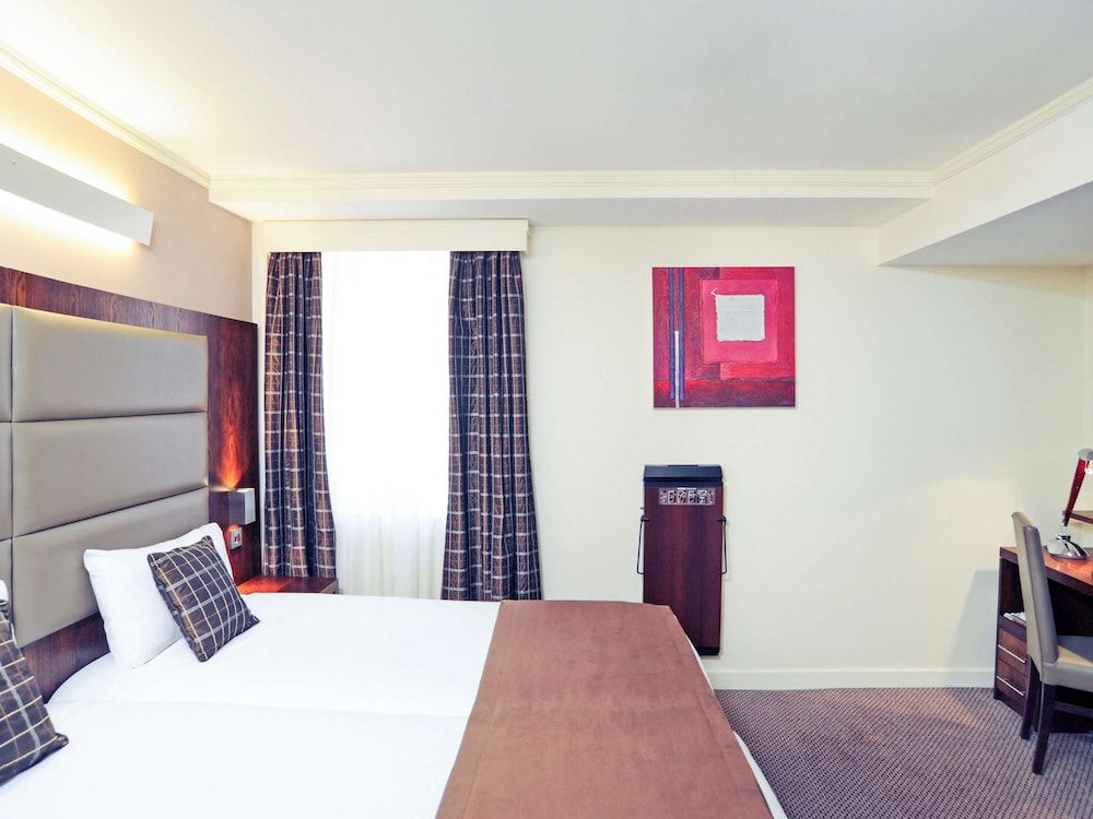 Mercure London Paddington Standard Room, 2 Twin Beds 7