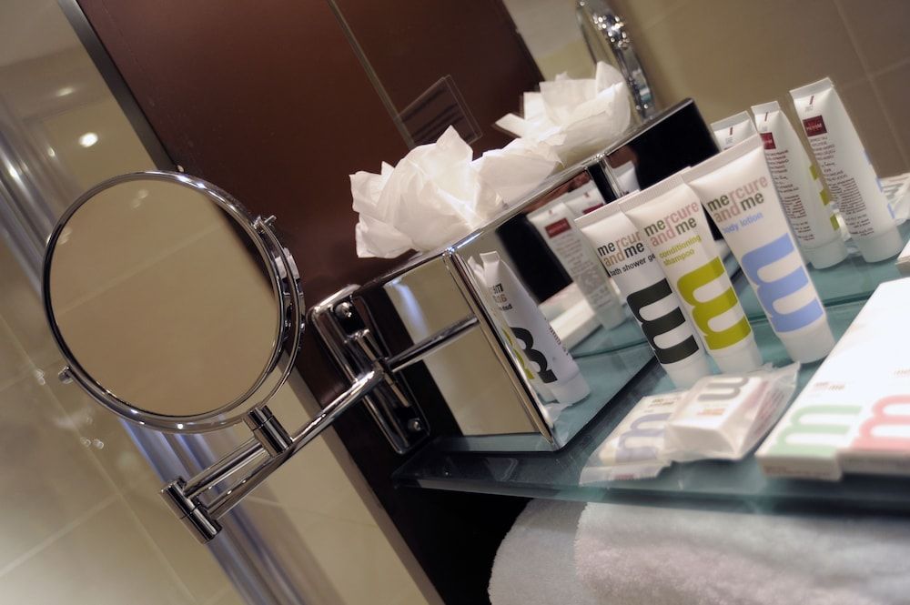 Mercure London Paddington Standard Room, 2 Twin Beds 13