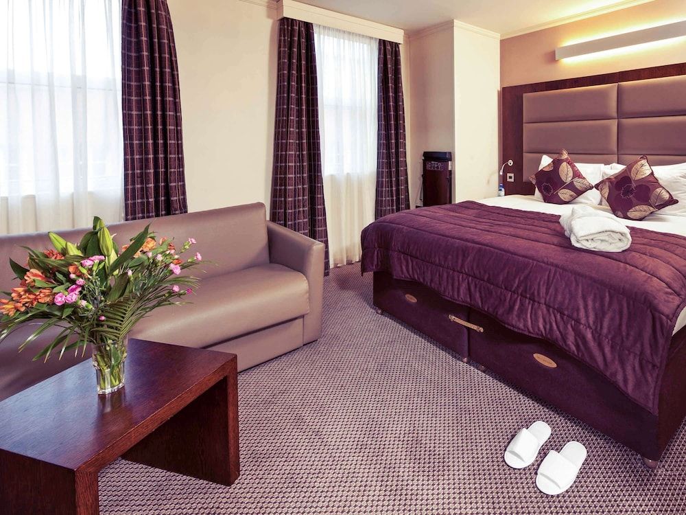 Executive Room, 1 King Bed with Sofa bed