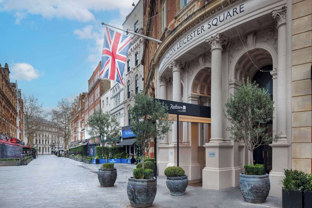 undefined Radisson Blu Hotel, London Leicester Square