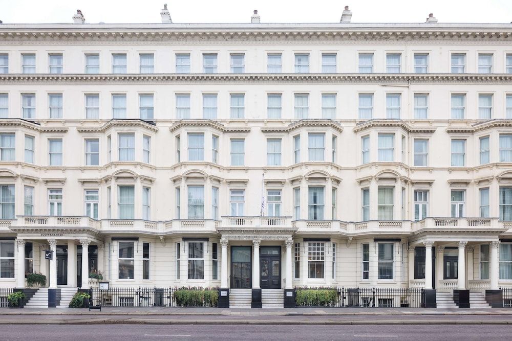 undefined Radisson Blu Hotel, London South Kensington