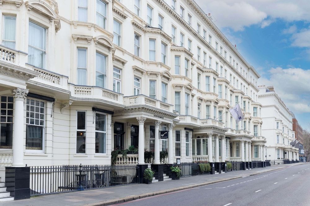 undefined Radisson Blu Hotel, London South Kensington