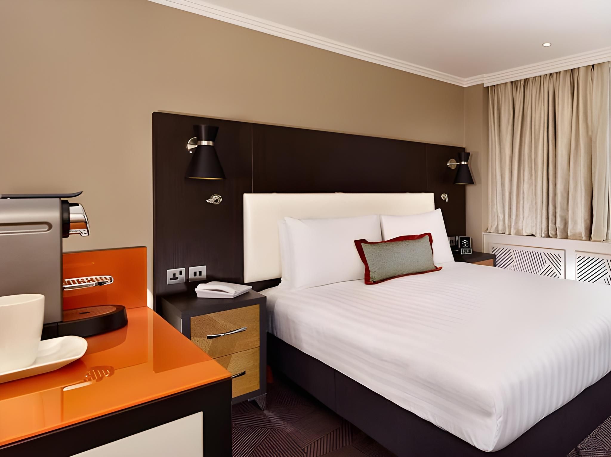 King Bed Deluxe Room