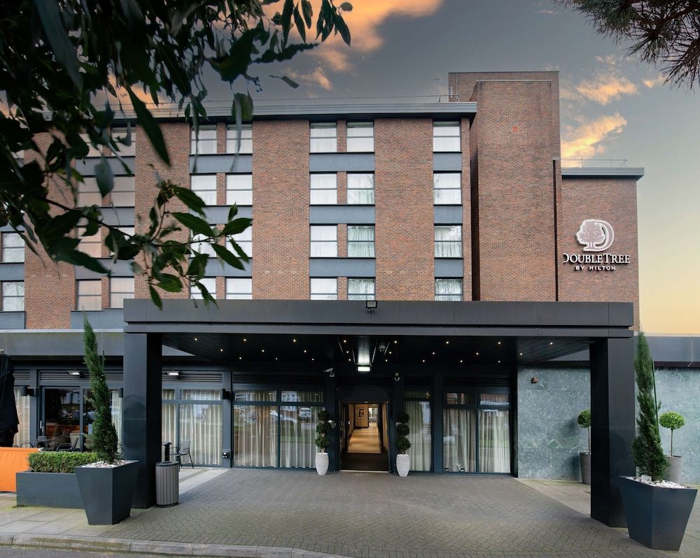 undefined DoubleTree by Hilton London - Ealing Hotel 4