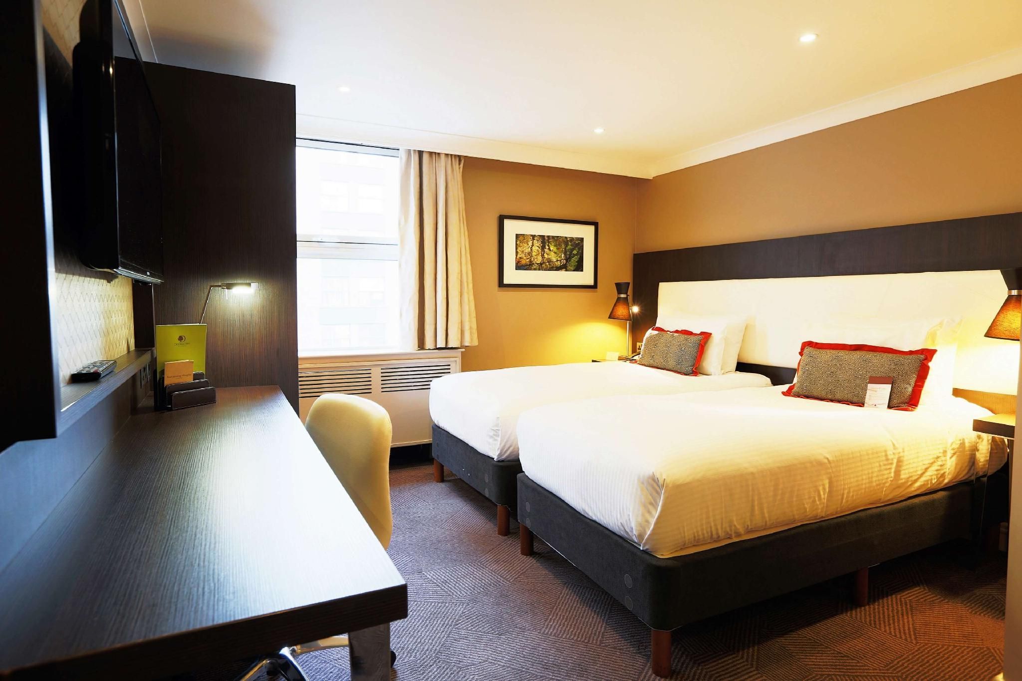 undefined DoubleTree by Hilton London - Ealing Hotel 9