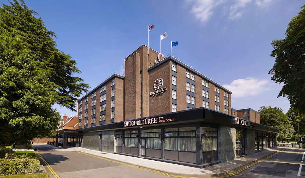 undefined DoubleTree by Hilton London - Ealing Hotel 3