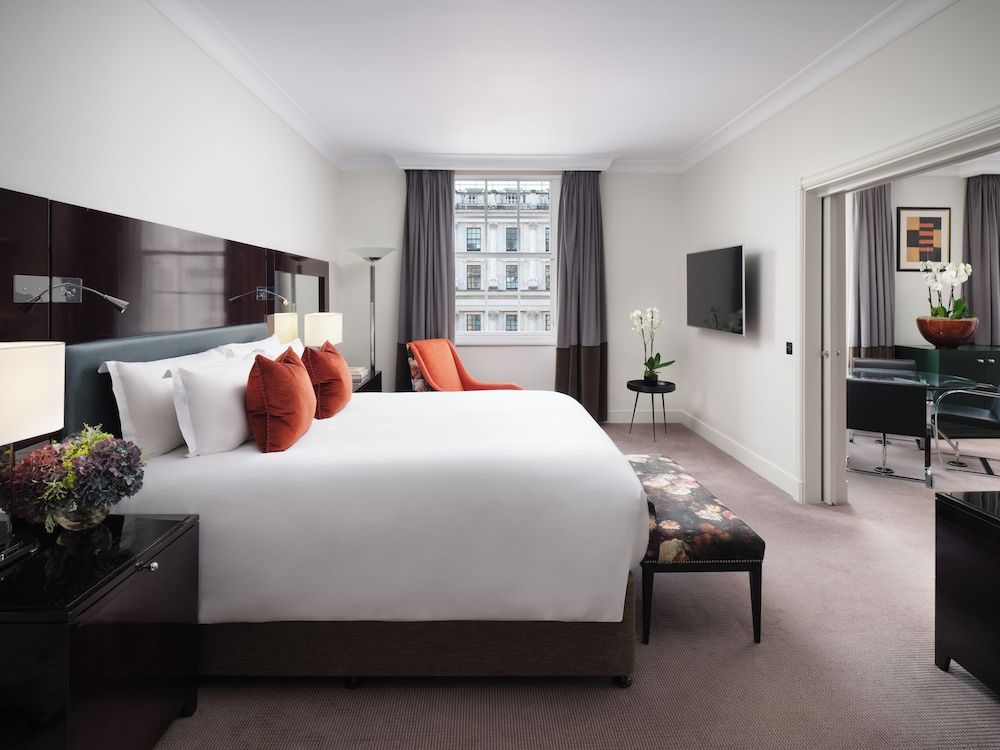 Suite, 1 King Bed (St James Suite Separate Lounge/Dining)
