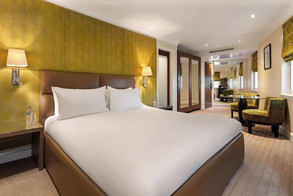 Deluxe Room (Collection)