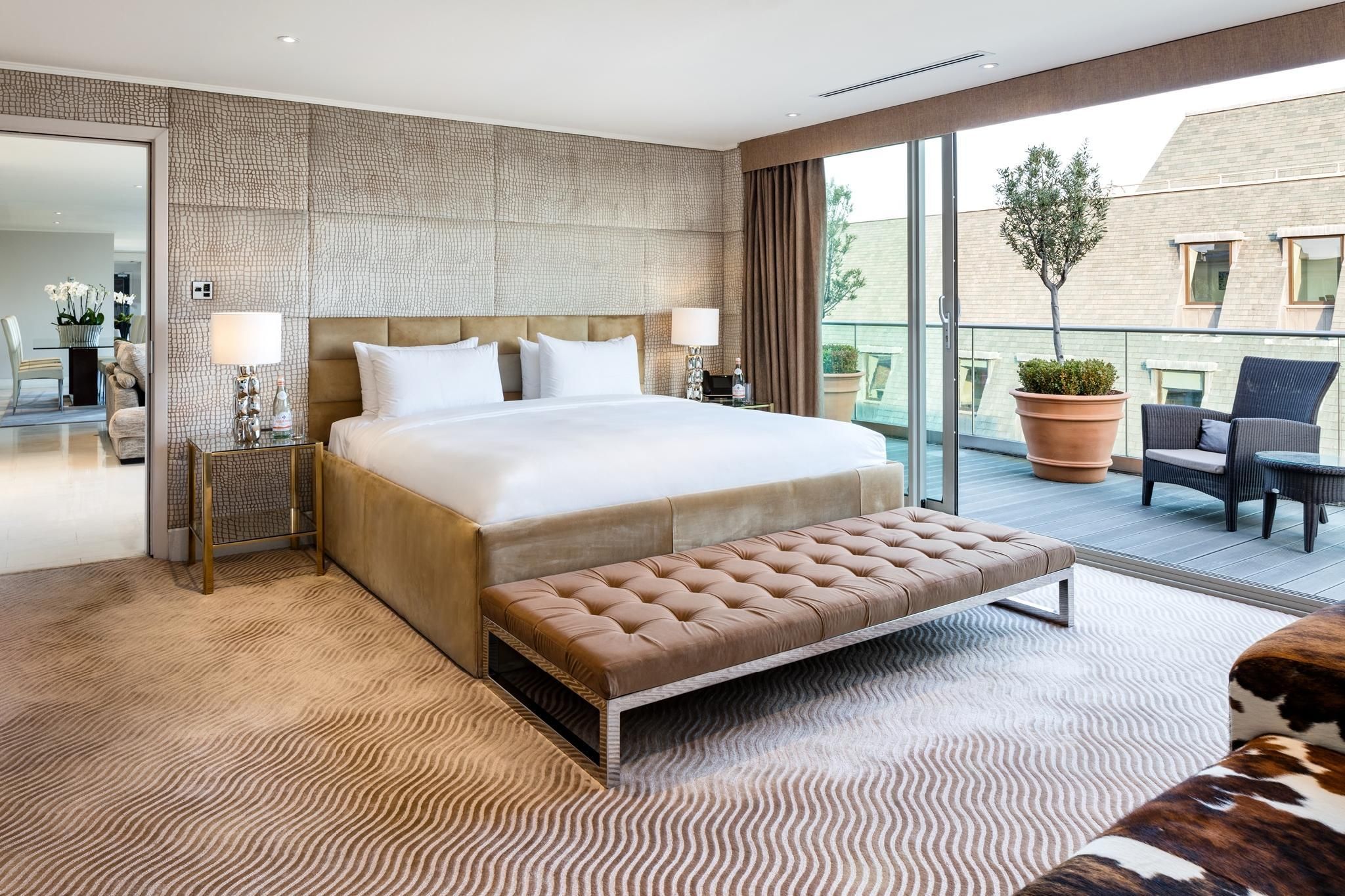 2 Bedroom Suite