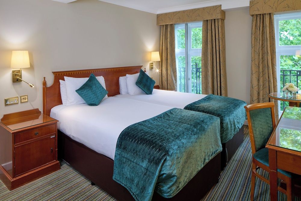 The Rembrandt Classic Twin Room, 2 Twin Beds 2