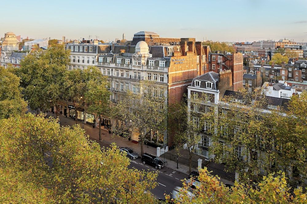 undefined The Rembrandt