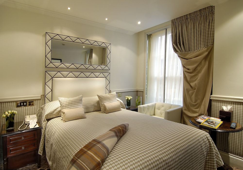 undefined The Rubens at the Palace 5