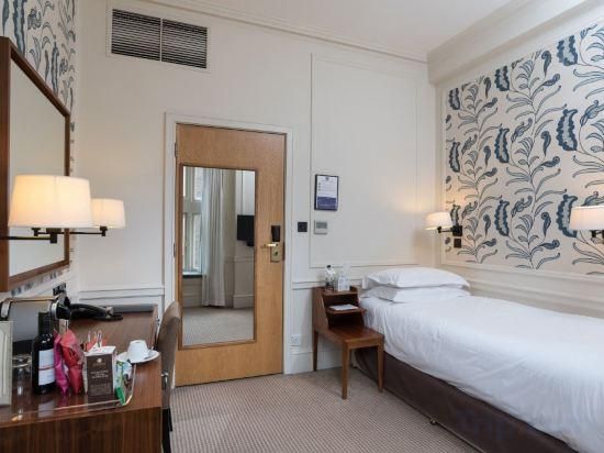 undefined Sloane Square Hotel 10