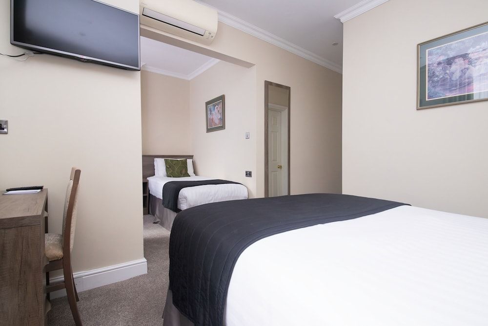 undefined Kensington Gardens Hotel 2