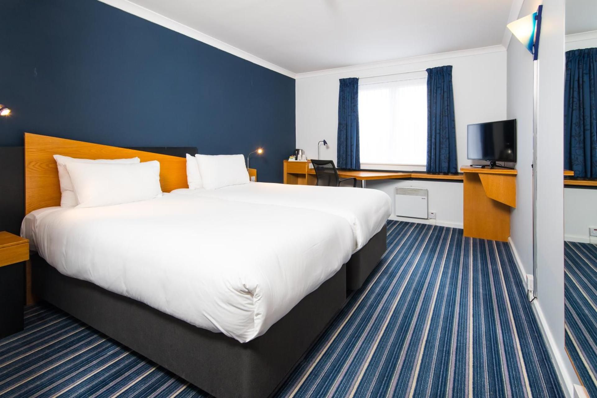 undefined Holiday Inn Express Manchester East by IHG 4