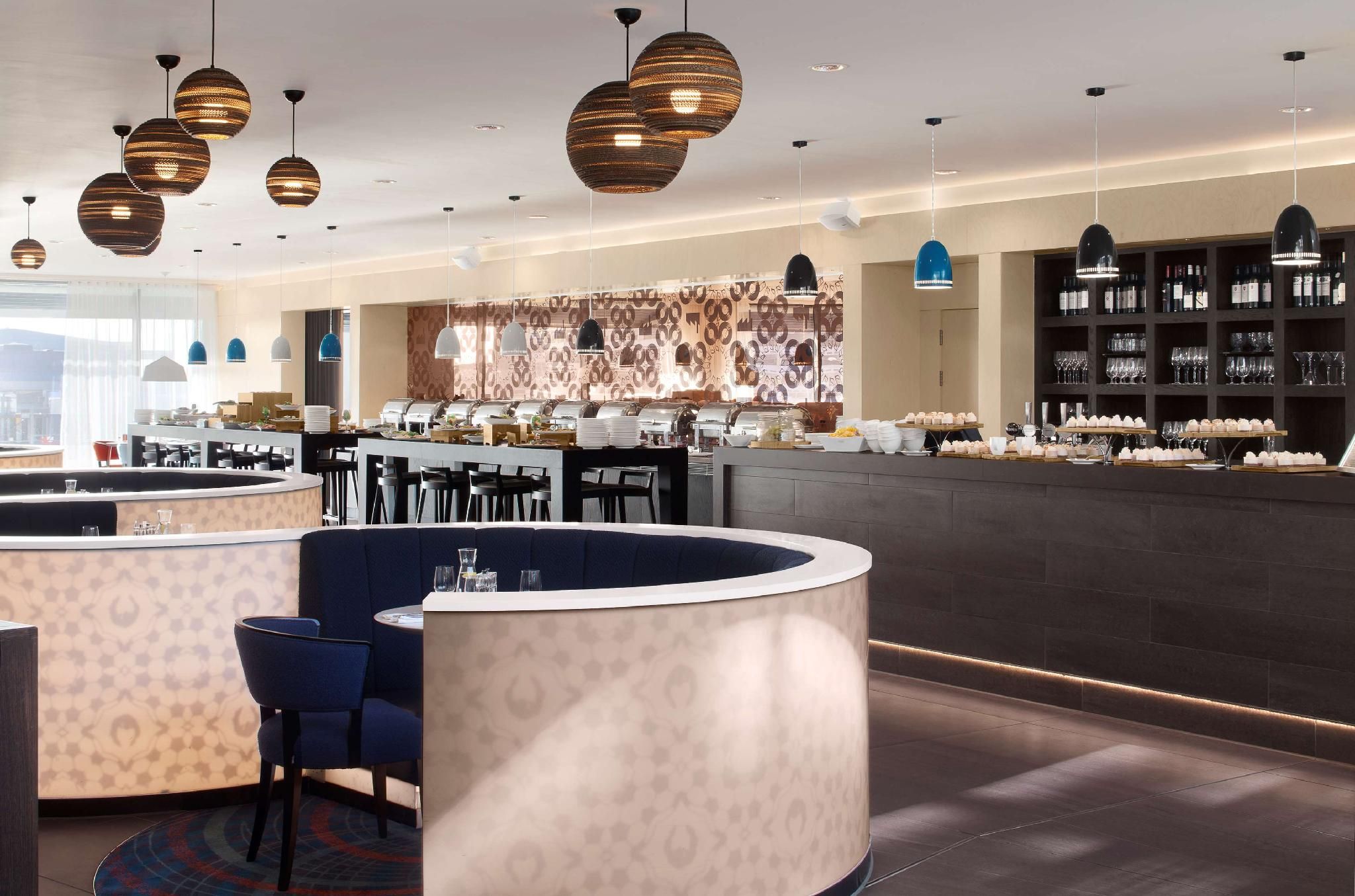 undefined Radisson Blu Manchester Airport 8