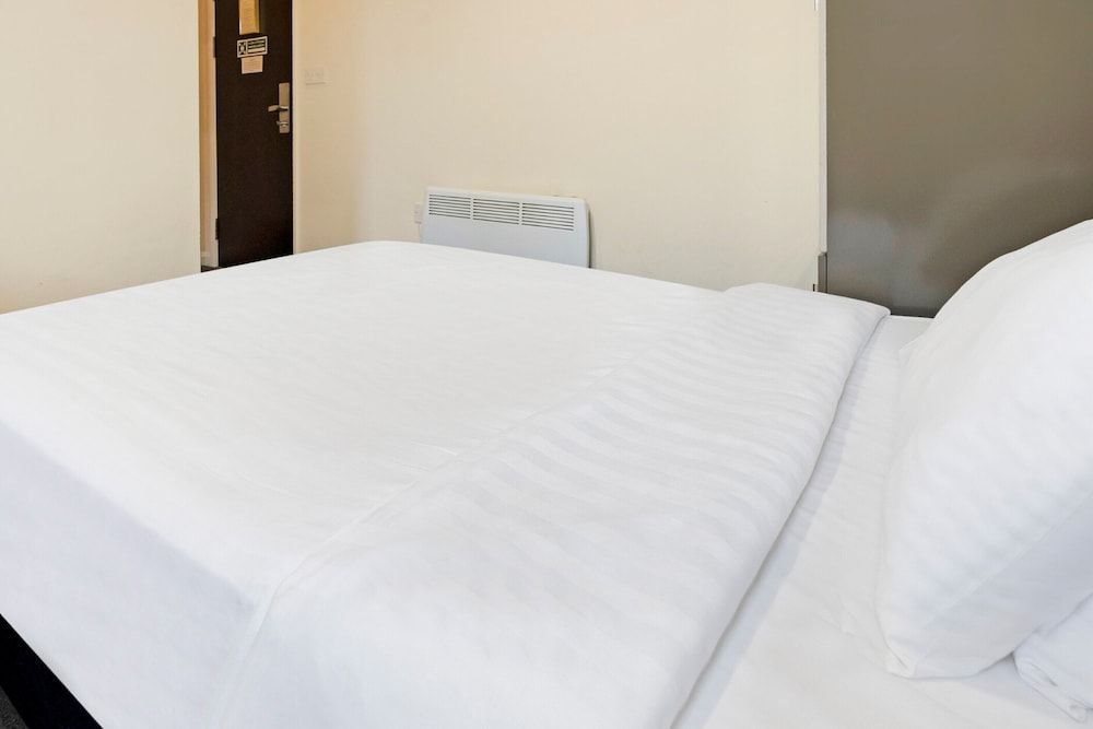 OYO The Baltimore Hotel Standard Single Room, 1 Twin Bed