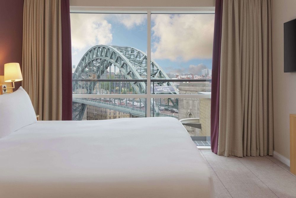 Executive Suite, 1 King Bed, Business Lounge Access