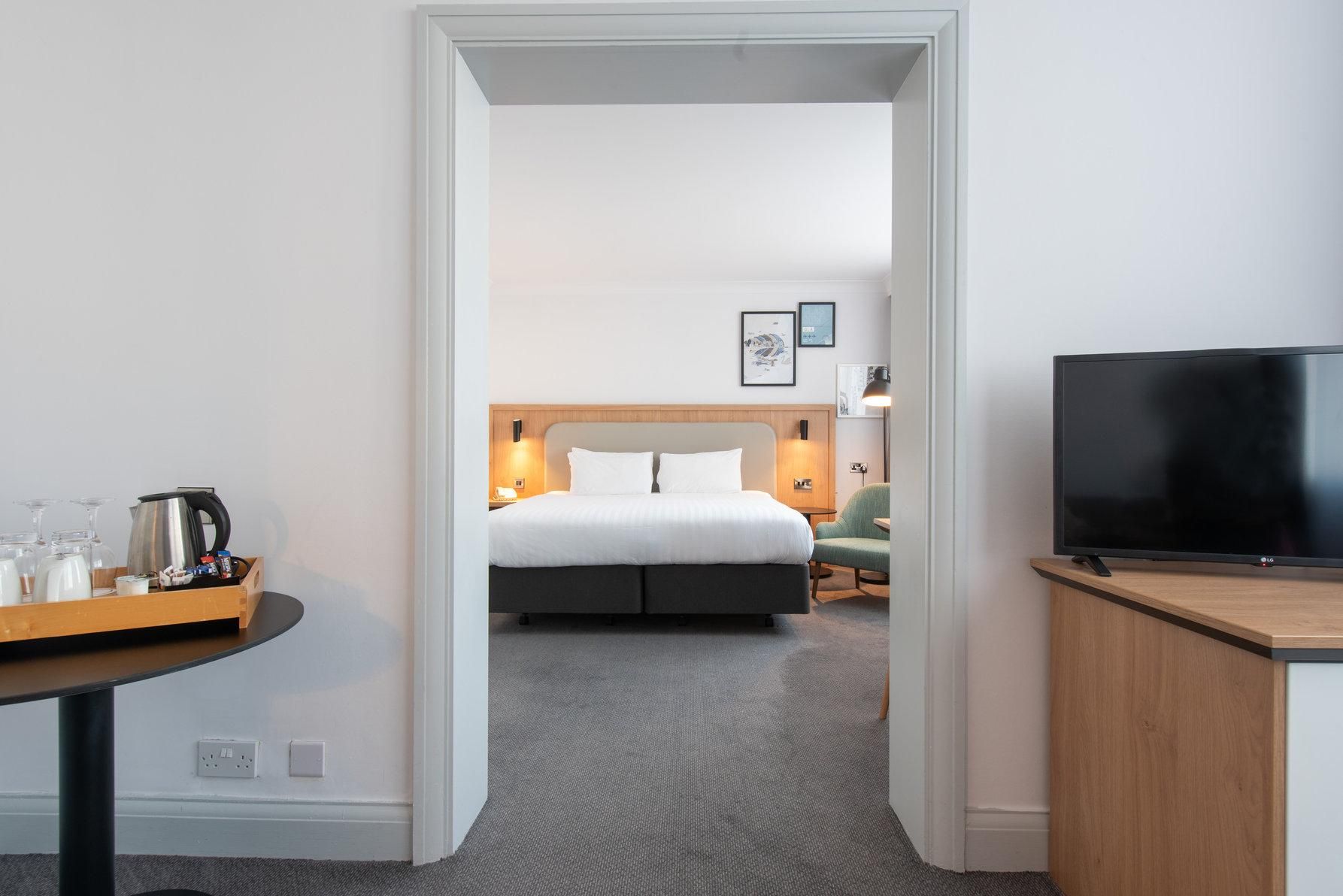 1 Bedroom Suite