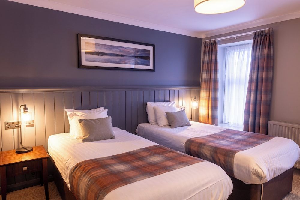 Rosslea Hall Hotel Standard King or Twin Room 2