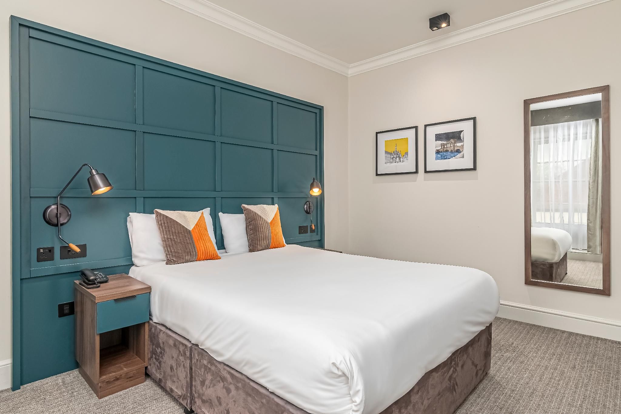 Large Apartment For Two