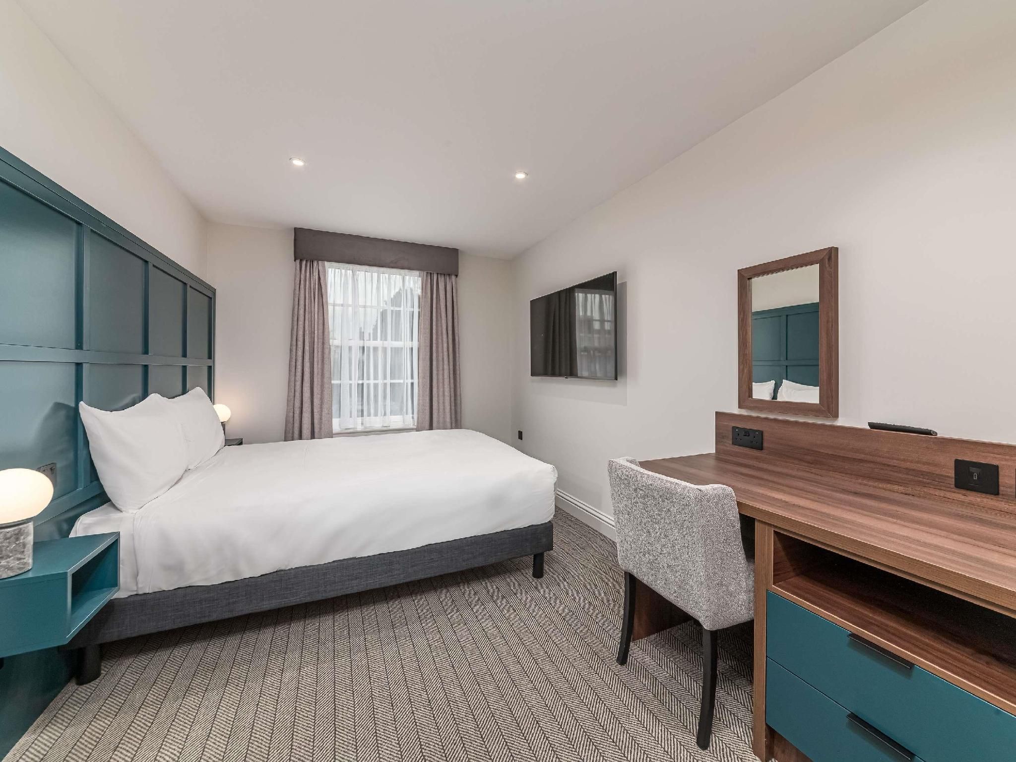 Large Apartment For Two