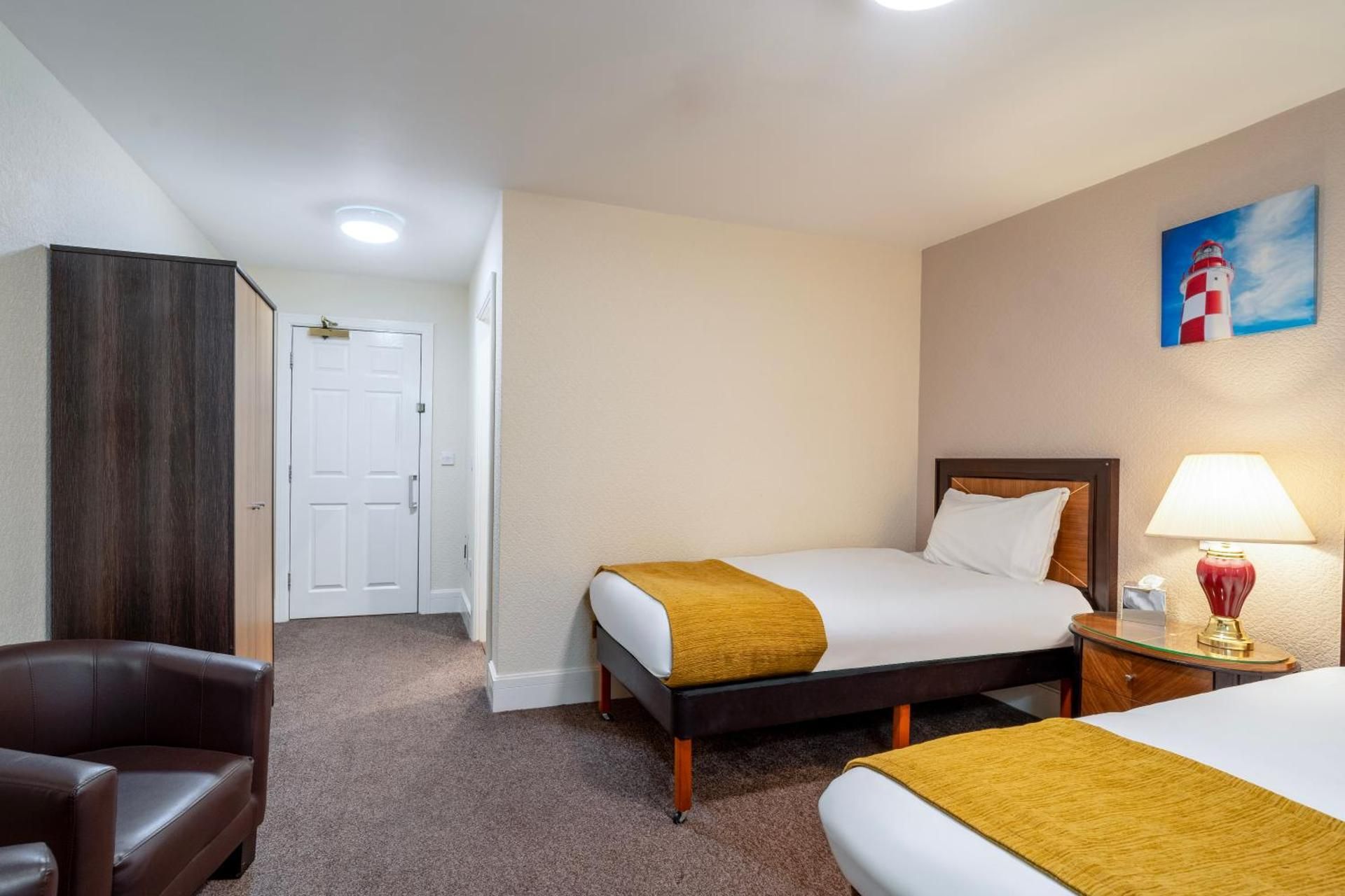 Standard Twin Room No Window