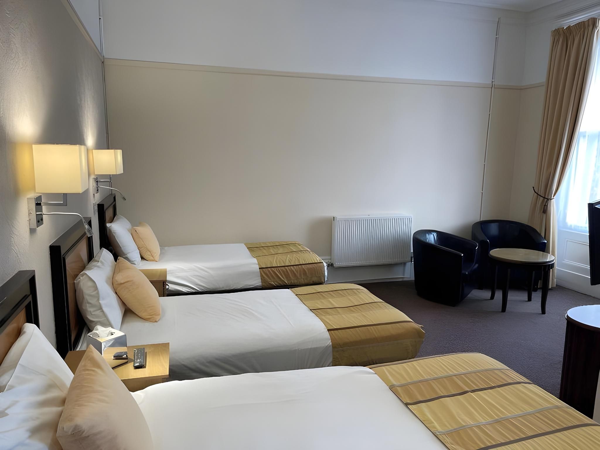 Triple Room with Sea View
