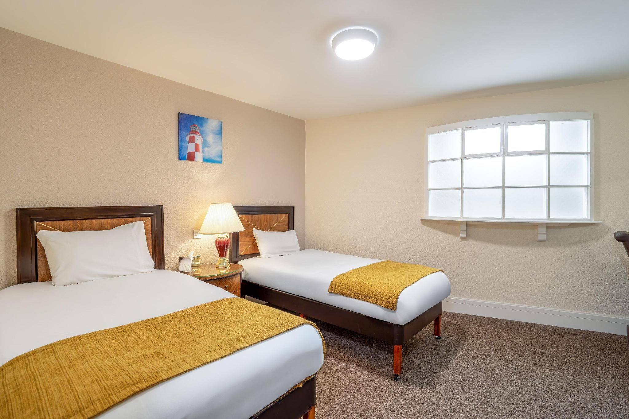 Twin Room No Window
